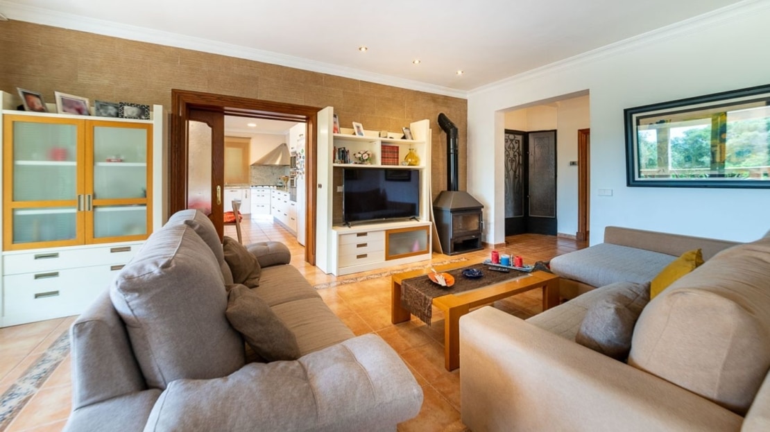 F-4418 Mediterrane Finca auf großem Grundstück, viel Potenzial und herrlichem Bergblick am Rande von Algaida