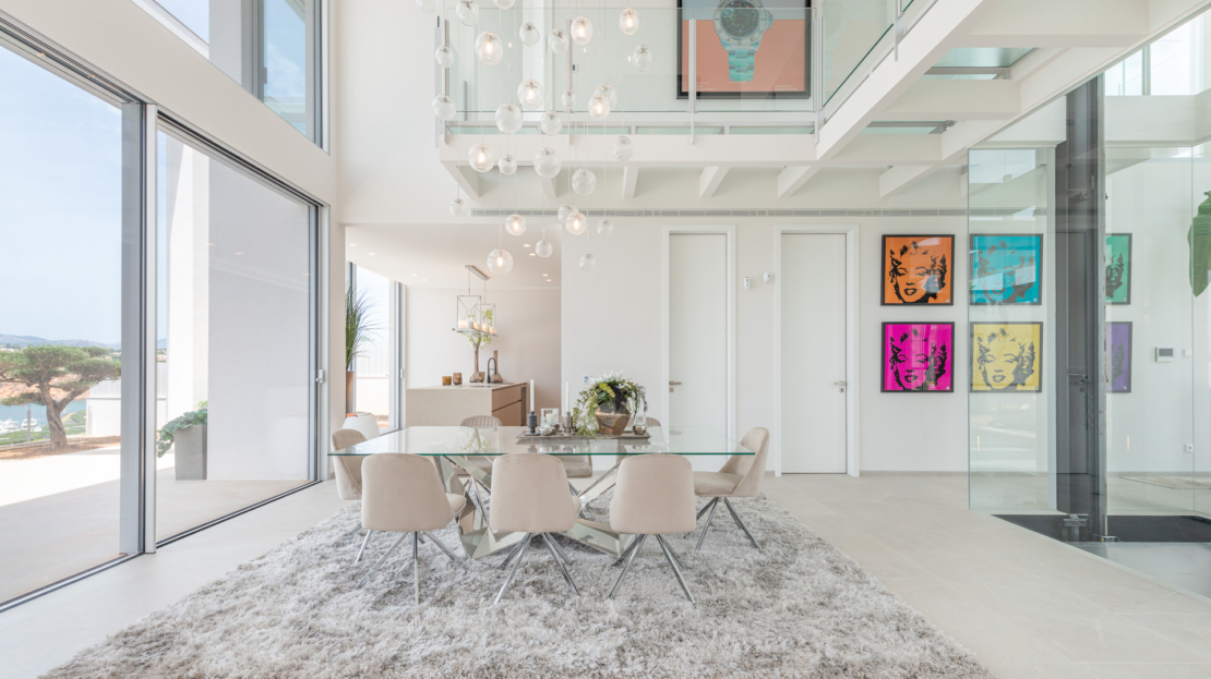 V-2650 Port Adriano Spektakuläre Designer-Villa mit Hafen und Meerblick, in Port Adriano