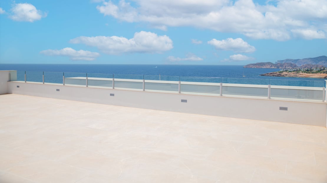 V-2650 Port Adriano Spektakuläre Designer-Villa mit Hafen und Meerblick, in Port Adriano