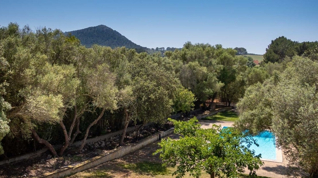 F-4418 Mediterrane Finca auf großem Grundstück, viel Potenzial und herrlichem Bergblick am Rande von Algaida
