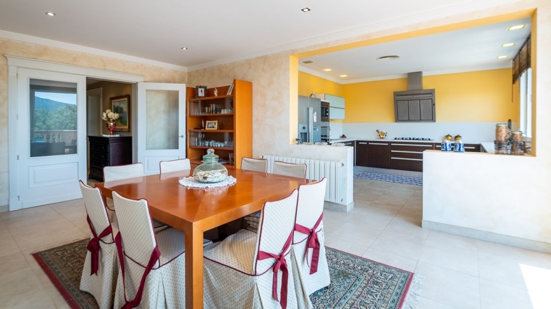 F-4418 Mediterrane Finca auf großem Grundstück, viel Potenzial und herrlichem Bergblick am Rande von Algaida