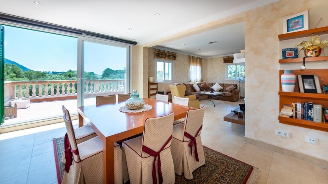 F-4418 Mediterrane Finca auf großem Grundstück, viel Potenzial und herrlichem Bergblick am Rande von Algaida